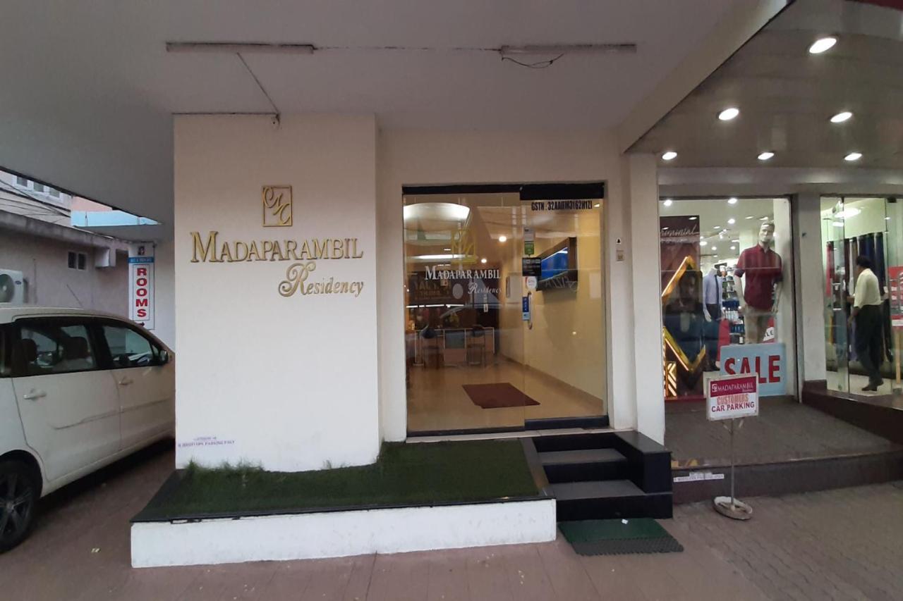 Madaparambil Residency Alwaye Exterior photo